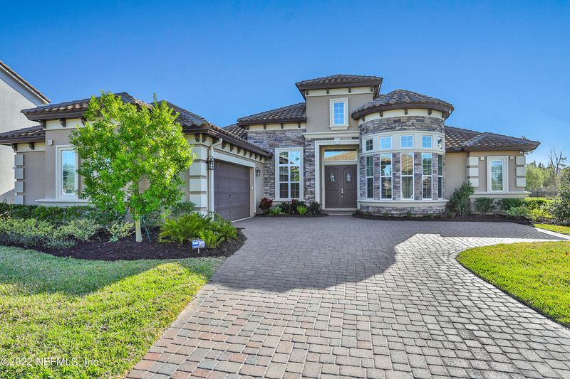 13000 Aegean Dr, Jacksonville, FL 32246