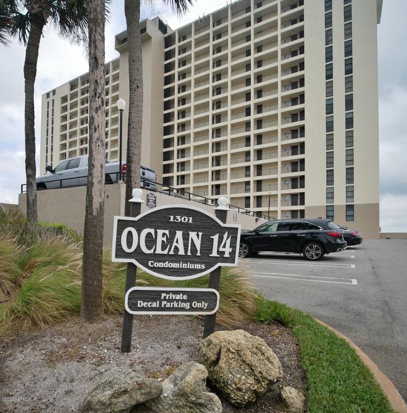 1301 1st St #307, Jacksonville Beach, FL 32250