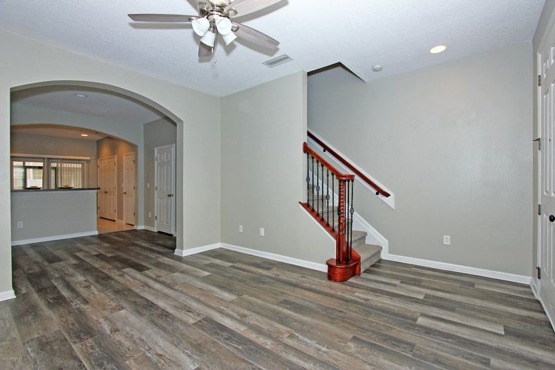 13021 Surfside Dr, Jacksonville, FL 32258
