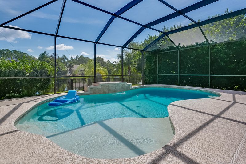 1304 Honeysuckle Dr, St Johns, FL 32259