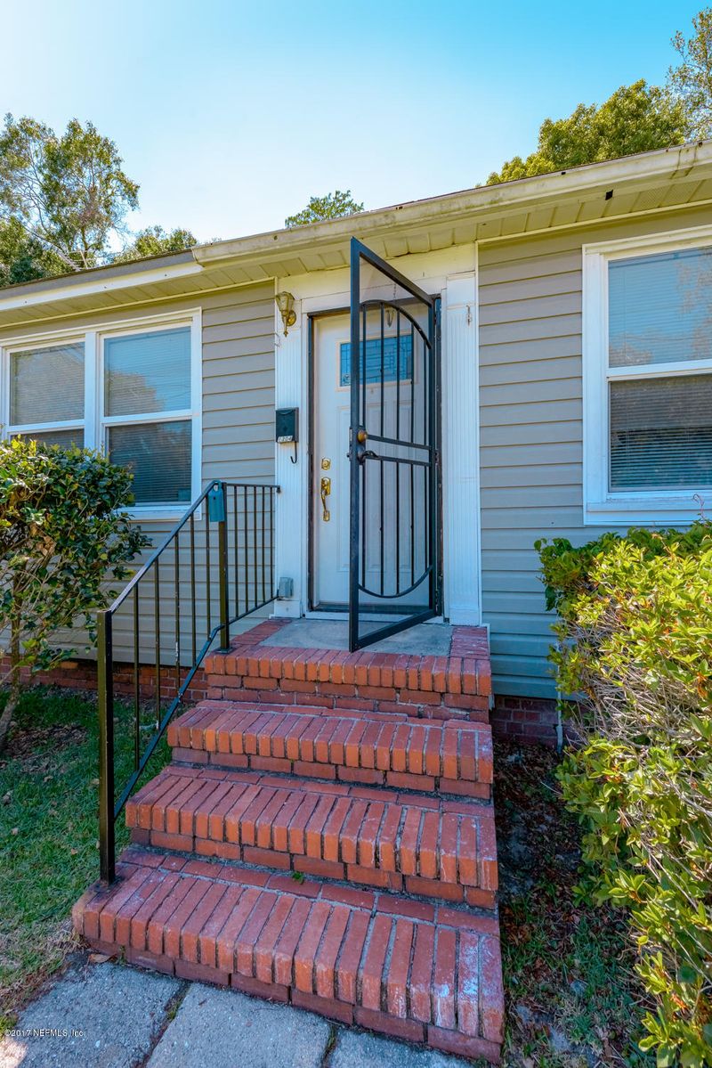1304 Macarthur St, Jacksonville, FL 32205