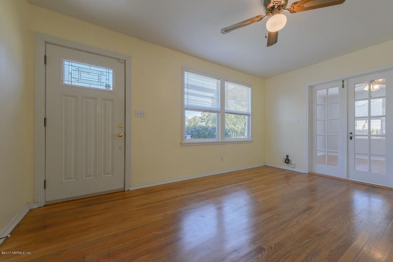 1304 Macarthur St, Jacksonville, FL 32205