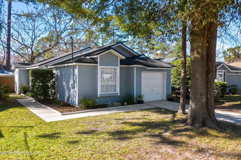 1304 Rose St, Atlantic Beach, FL 32233