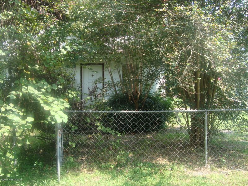 1305 Dena St, Jacksonville, FL 32254