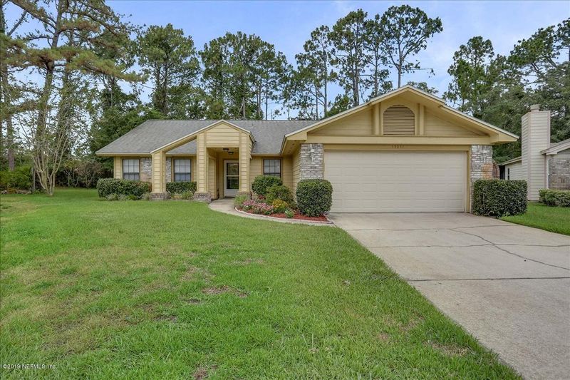 13051 Tall Tree Dr S, Jacksonville, FL 32246