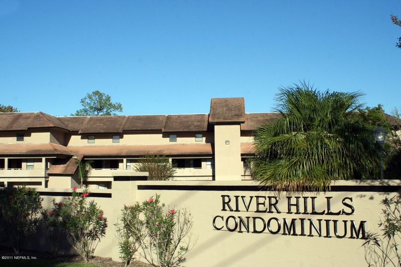 1307 River Hills Cir E #11, Jacksonville, FL 32211