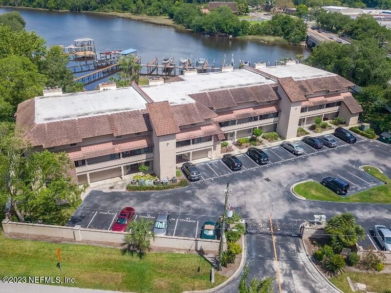 1307 River Hills Cir E #15, Jacksonville, FL 32211