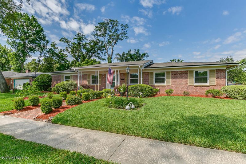 1308 Catalina Rd E, Jacksonville, FL 32216