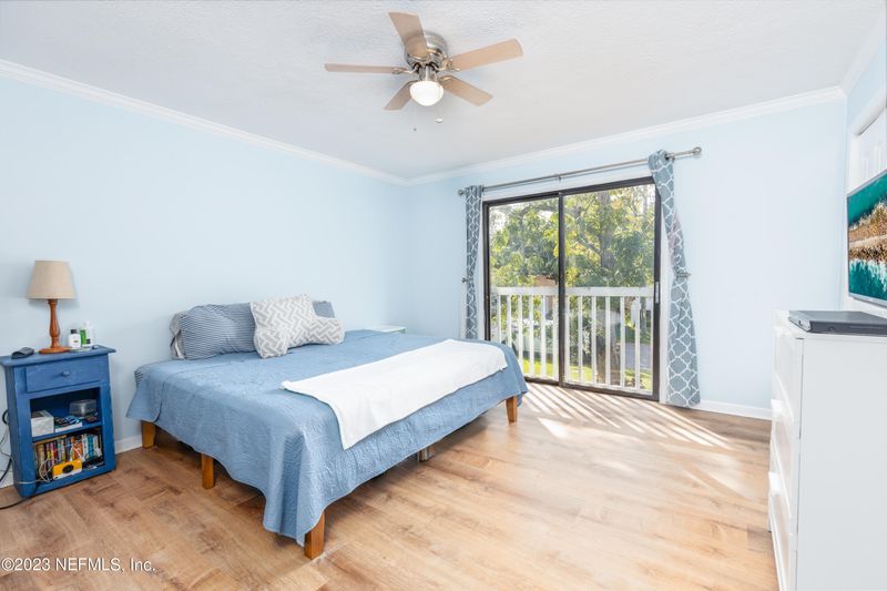 131 Magnolia St, Atlantic Beach, FL 32233
