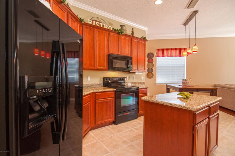 13126 Tom Morris Dr, Jacksonville, FL 32224