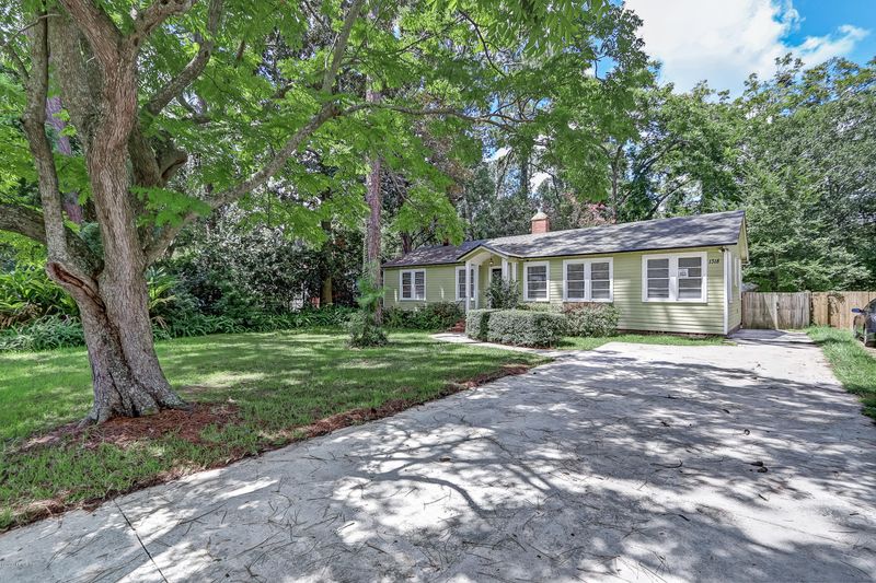 1318 Murray Dr, Jacksonville, FL 32205