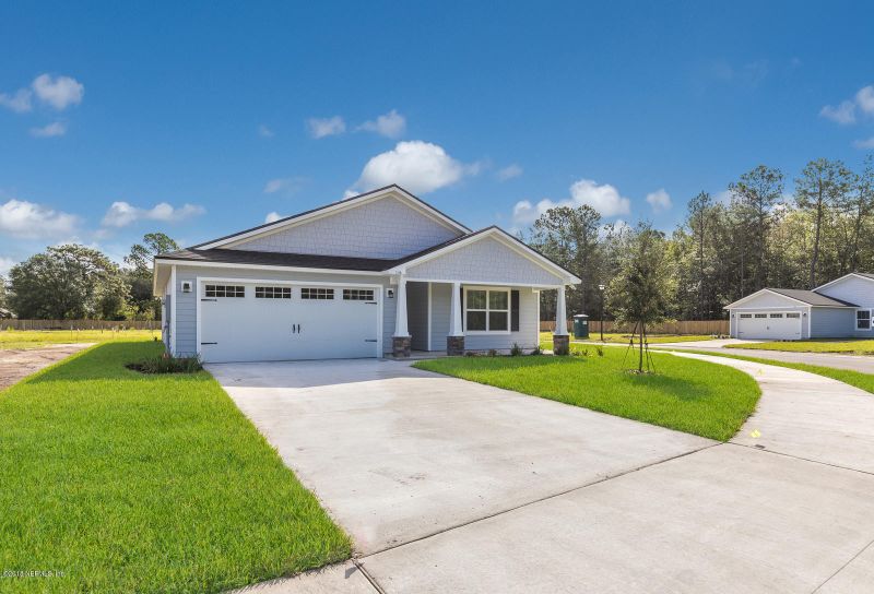 1319 Sarah's Landing Dr, Jacksonville, FL 32221