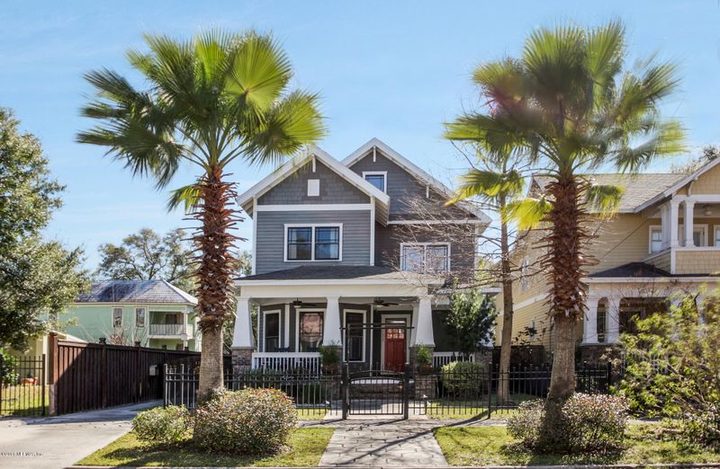 132 4th St E, Jacksonville, FL 32206