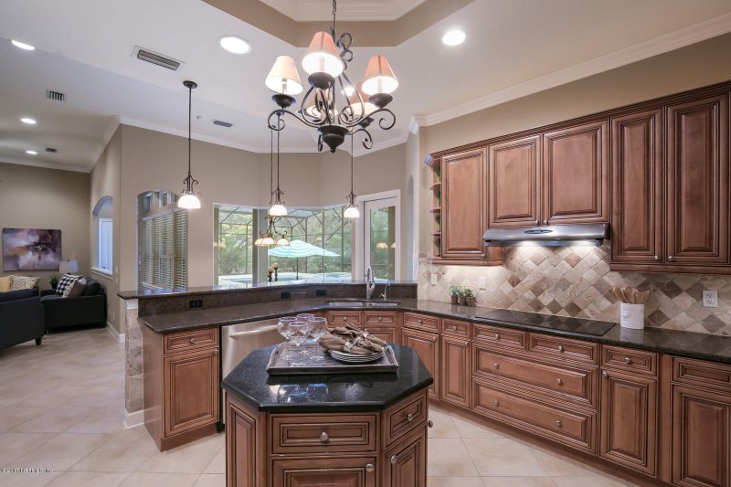 132 Holly Berry Ln, St Johns, FL 32259