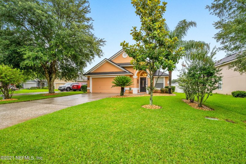 1321 Woodlawn Dr, Orange Park, FL 32065