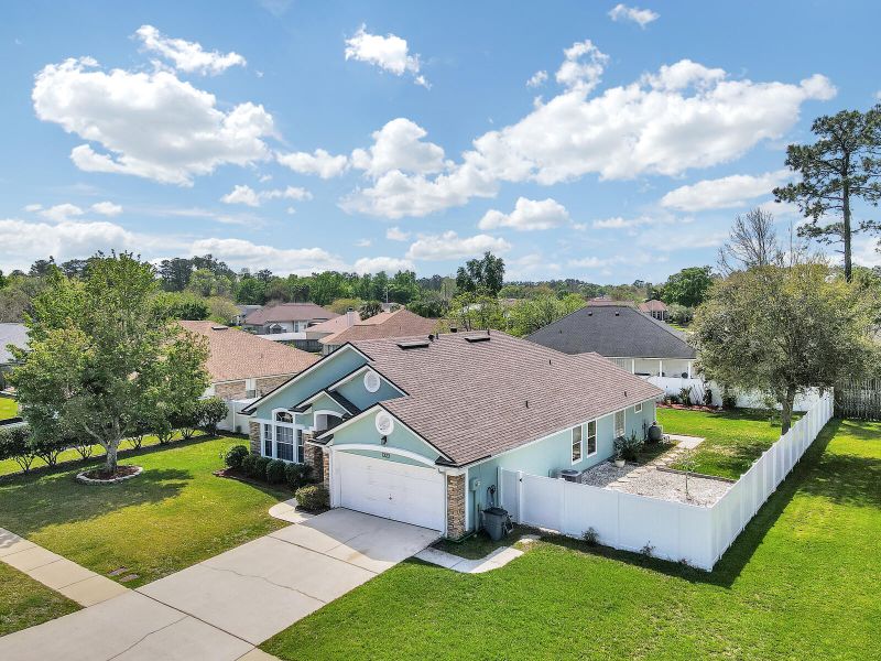 1323 Red Maple Ct, Orange Park, FL 32073