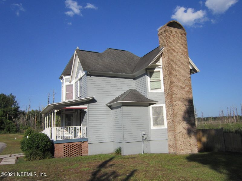 1323 State Rd 100, Melrose, FL 32666