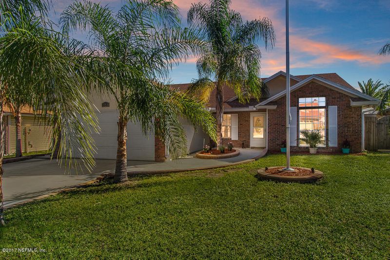 13236 Eucalyptus Dr, Jacksonville, FL 32225