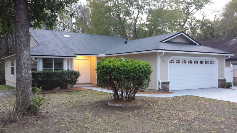 1324 High Plains Dr S, Jacksonville, FL 32218