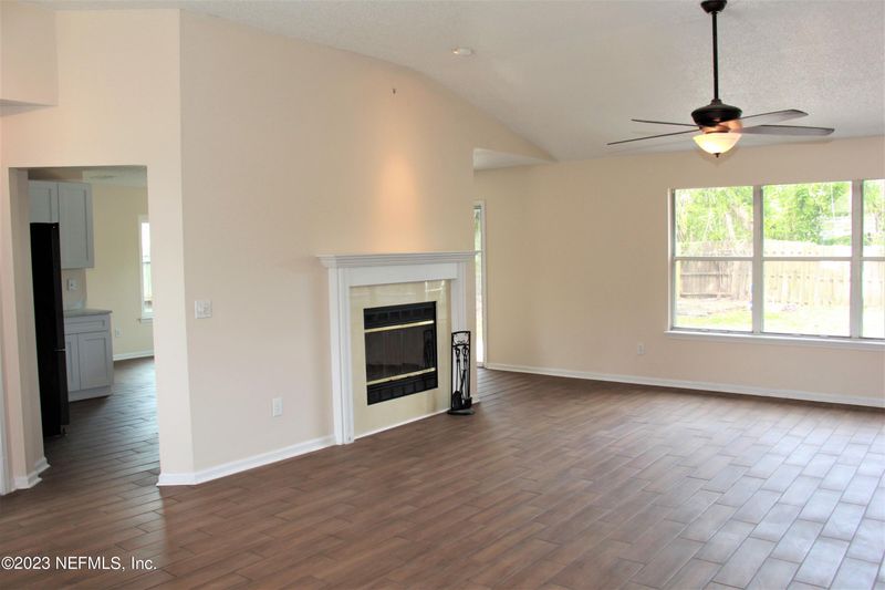 13241 Eucalyptus Dr, Jacksonville, FL 32225