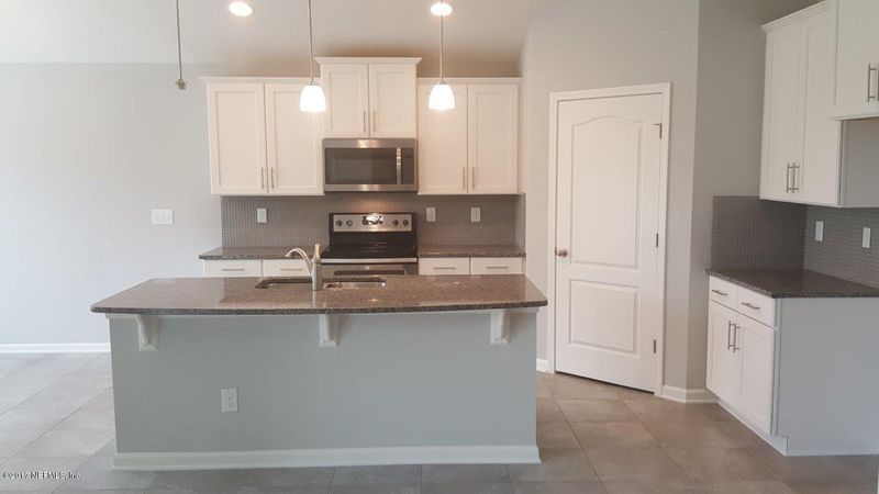 1325 Nochaway Dr, St Augustine, FL 32092