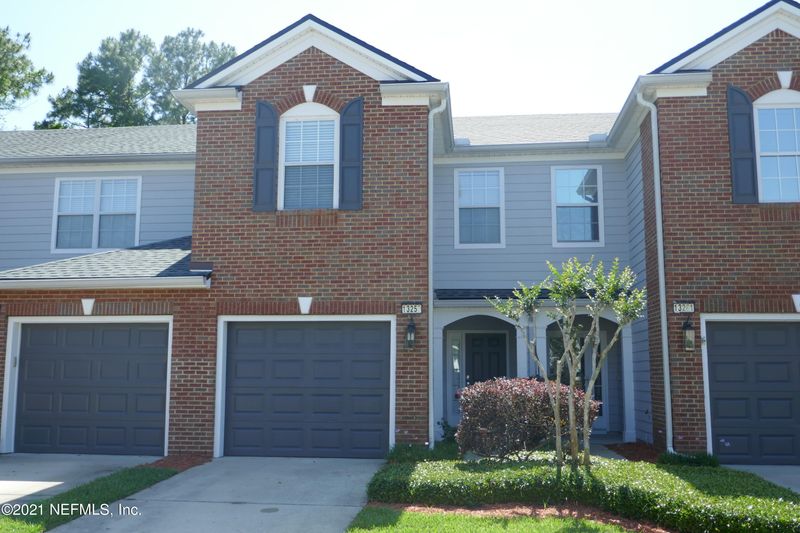 13259 Stone Pond Dr, Jacksonville, FL 32224