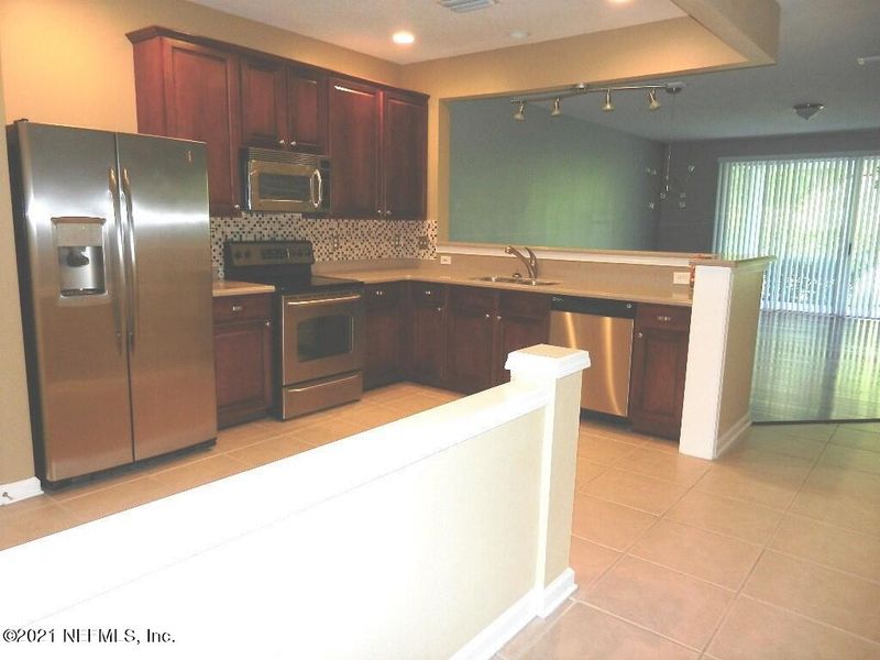 13259 Stone Pond Dr, Jacksonville, FL 32224