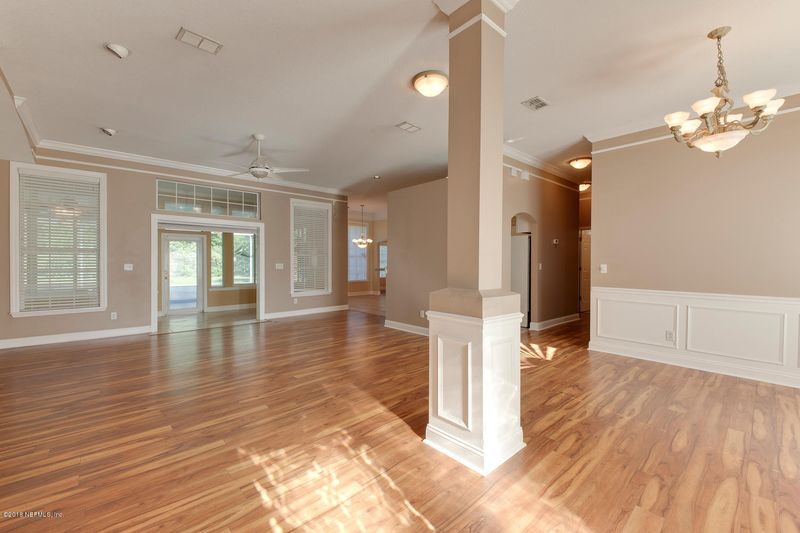 13270 Lanier Rd, Jacksonville, FL 32226