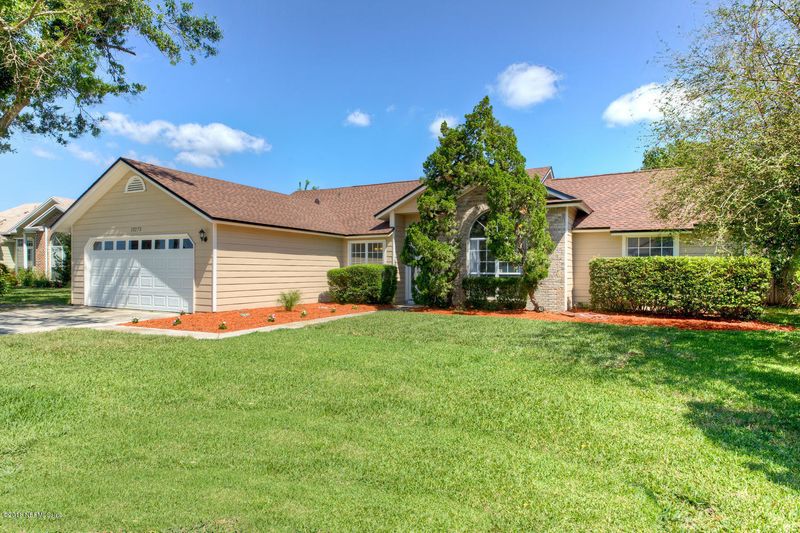 13273 Eucalyptus Dr, Jacksonville, FL 32225