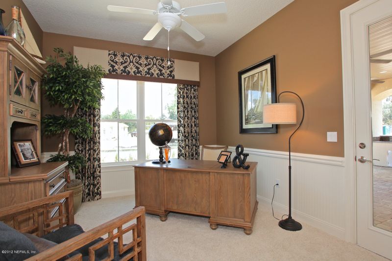 1329 Sunset View Ln, Jacksonville, FL 32207