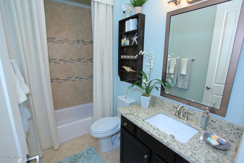 1329 Sunset View Ln, Jacksonville, FL 32207