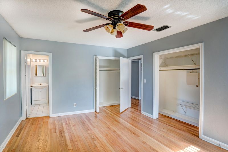 1330 Glengarry Rd, Jacksonville, FL 32207