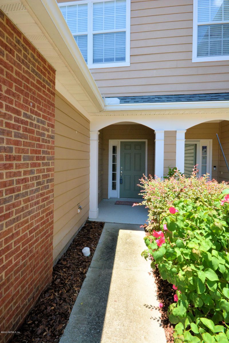 13307 Stone Pond Dr, Jacksonville, FL 32224
