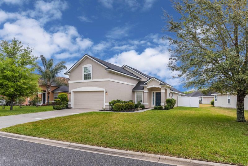 1331 Woodlawn Dr, Orange Park, FL 32065