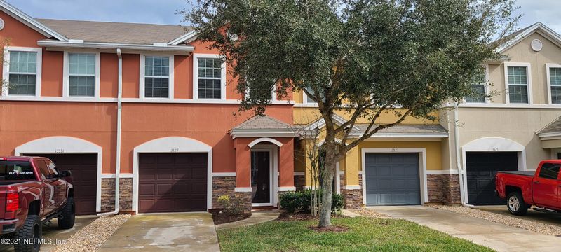 13329 Ocean Mist Dr, Jacksonville, FL 32258