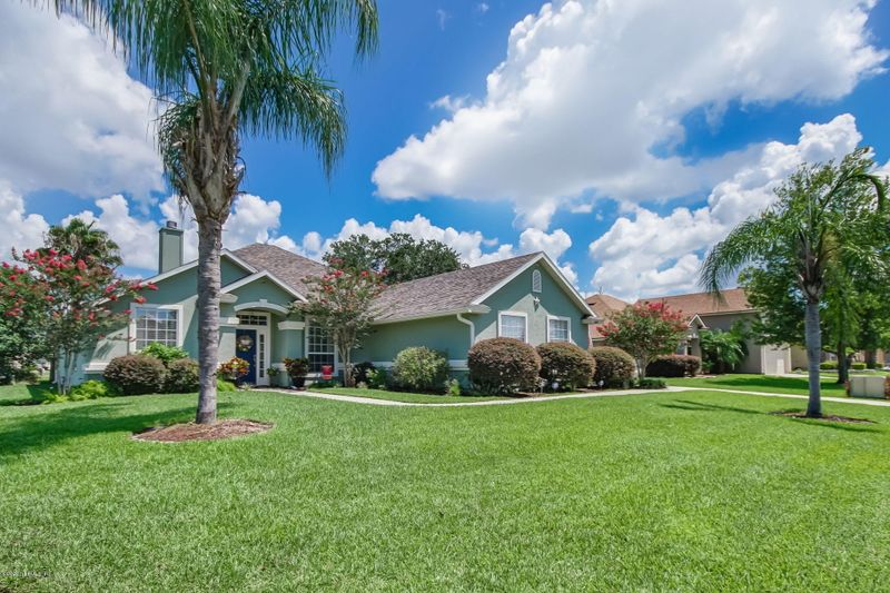 1333 Grey Feather Ln, Jacksonville, FL 32218