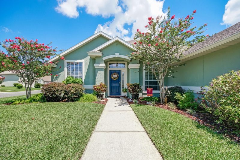 1333 Grey Feather Ln, Jacksonville, FL 32218