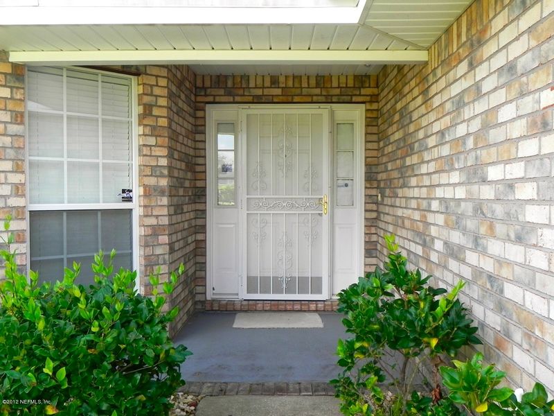 1333 Mc Girts E, Jacksonville, FL 32221