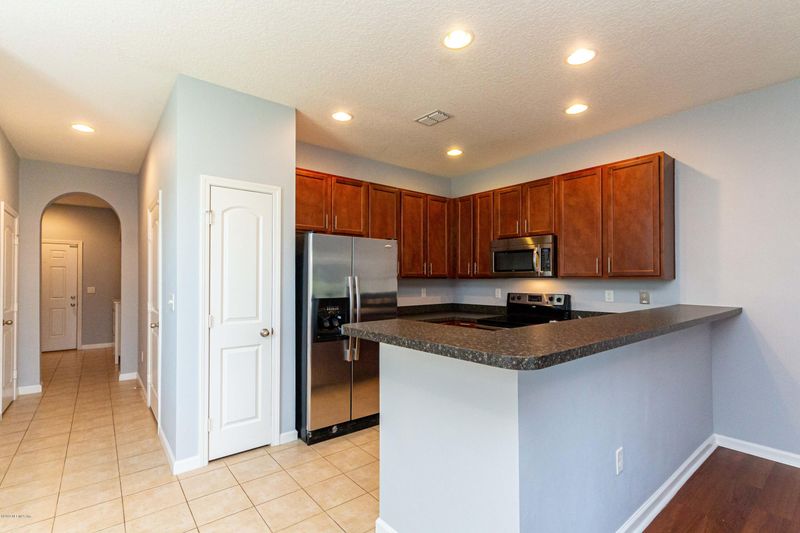 13339 Ocean Mist Dr, Jacksonville, FL 32258