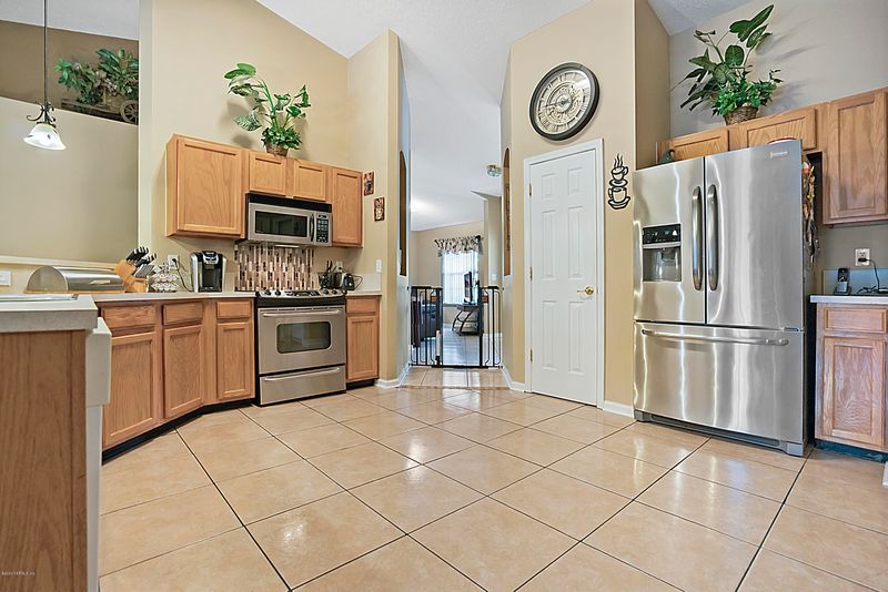1335 Ardmore St, St Augustine, FL 32092