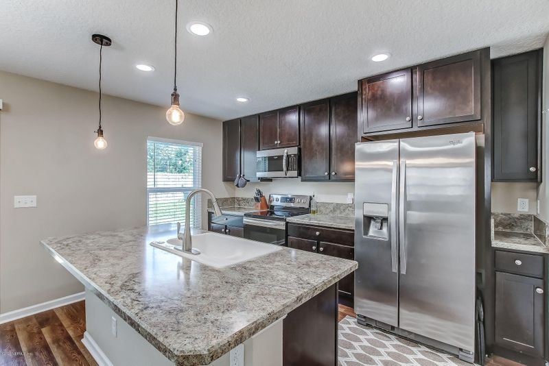 1335 Biscayne Grove Ln, Jacksonville, FL 32218
