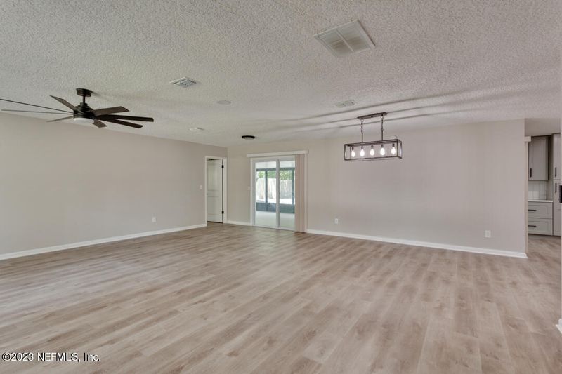 1335 N Chablis Ct, Orange Park, FL 32073