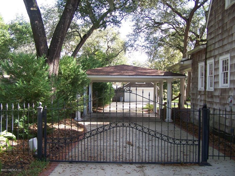 1335 Palmer Ter, Jacksonville, FL 32207