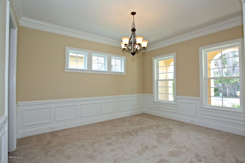 1335 Sunset View Ln, Jacksonville, FL 32207
