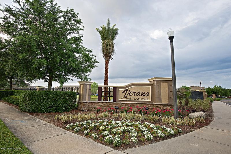 13352 Solar Dr, Jacksonville, FL 32258