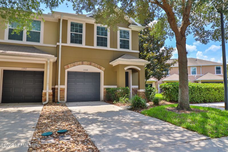 13354 Solar Dr, Jacksonville, FL 32258