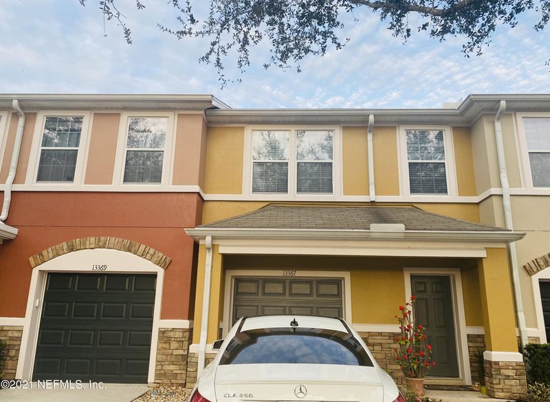 13367 Solar Dr, Jacksonville, FL 32258