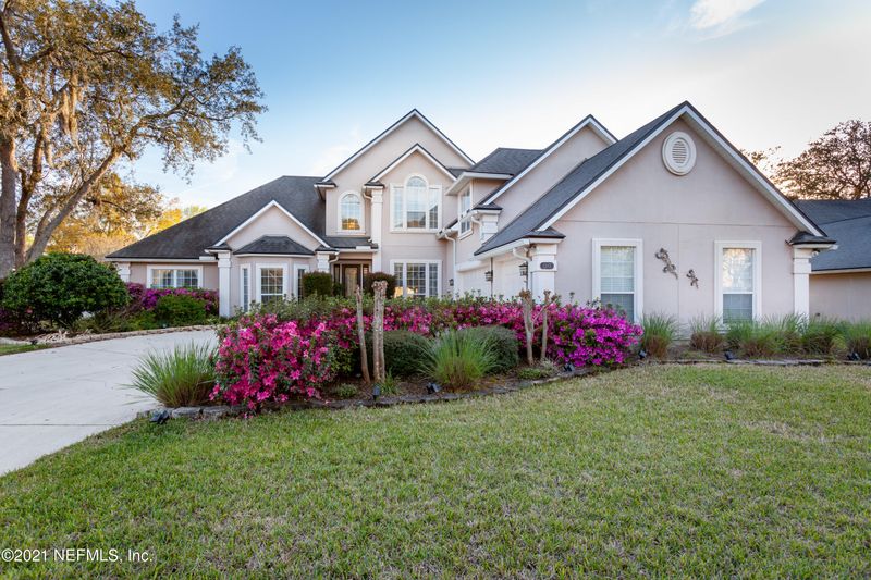 1337 Honeysuckle Dr, St Johns, FL 32259