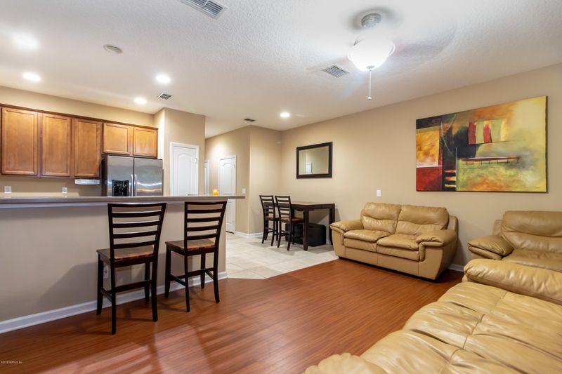 13396 Ocean Mist Dr, Jacksonville, FL 32258