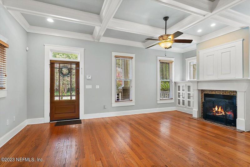 134 E 9th St, Jacksonville, FL 32206
